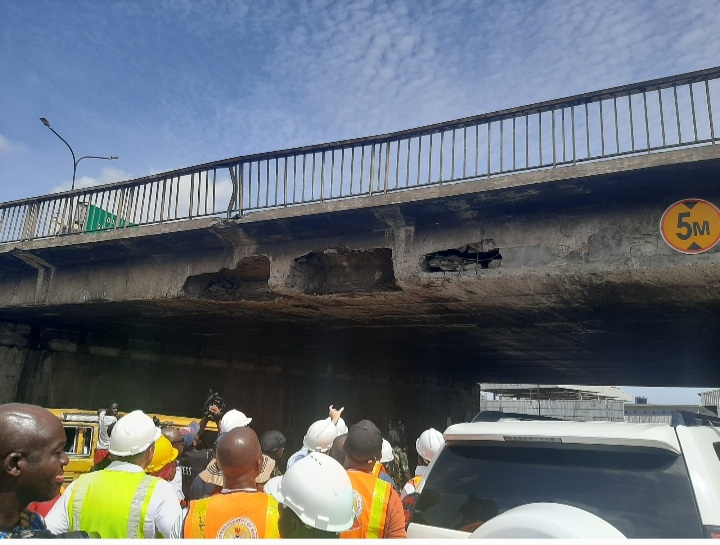 Federal Government to spend N17 billion on Lagos bridge damaged by fire